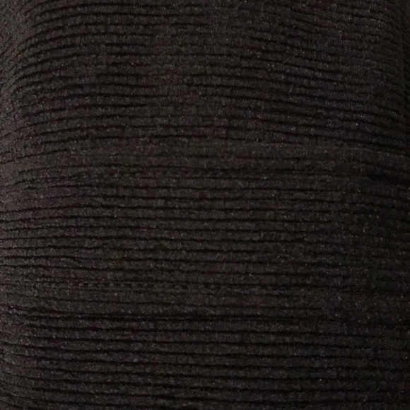 Little black dress - Picture 5 of 6